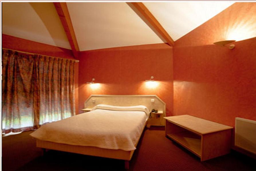 Logis Hotels - Hotel Restaurant L Enclos Donneville Dış mekan fotoğraf